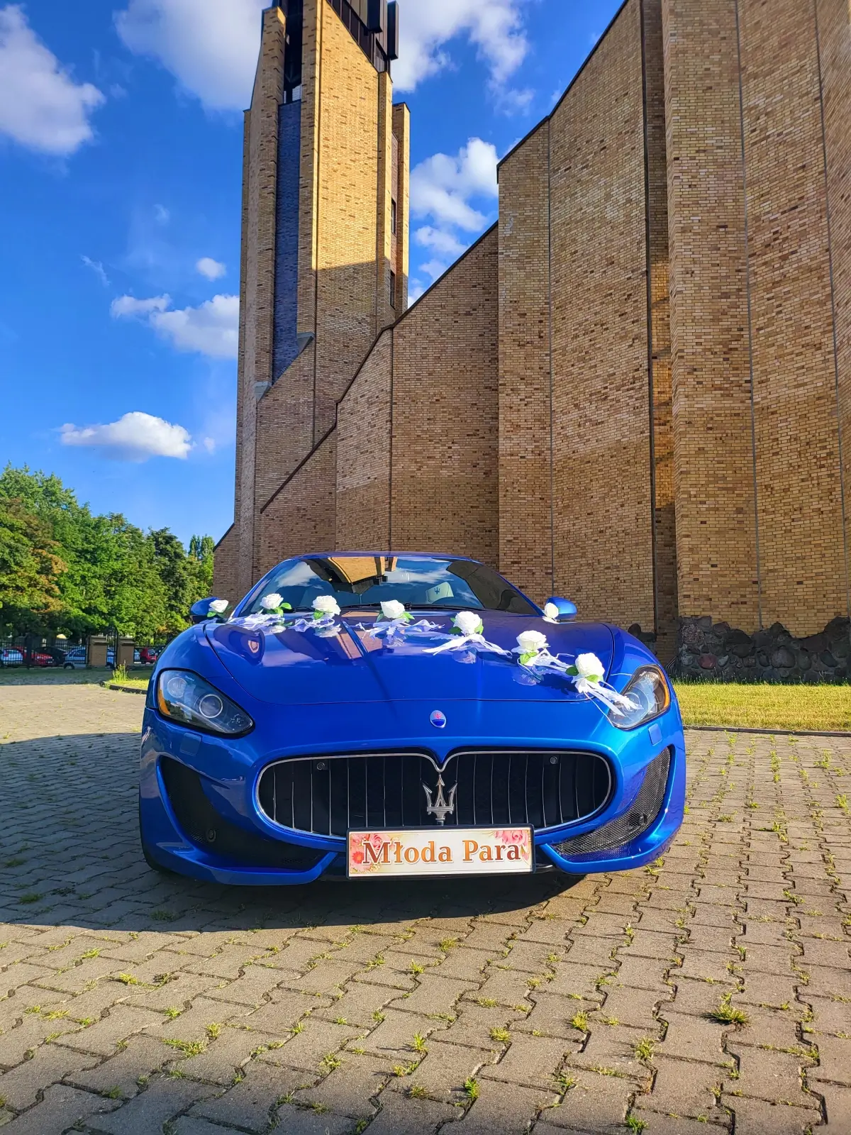 Sportowy samochód do ślubu Porsche 911 992 cabrio kabriolet Maserati Granturismo Lamborgini Ferrari