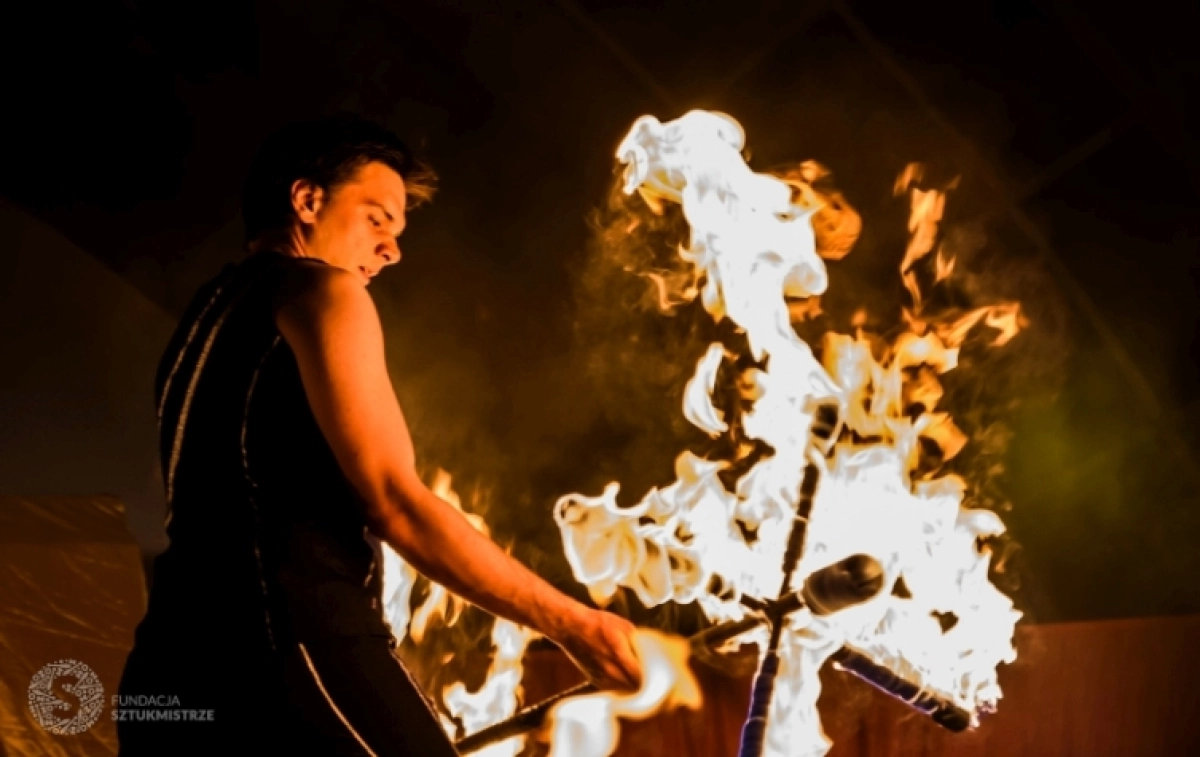 Widowiskowe pokazy fireshow — Atrakcje weselne — Kraków