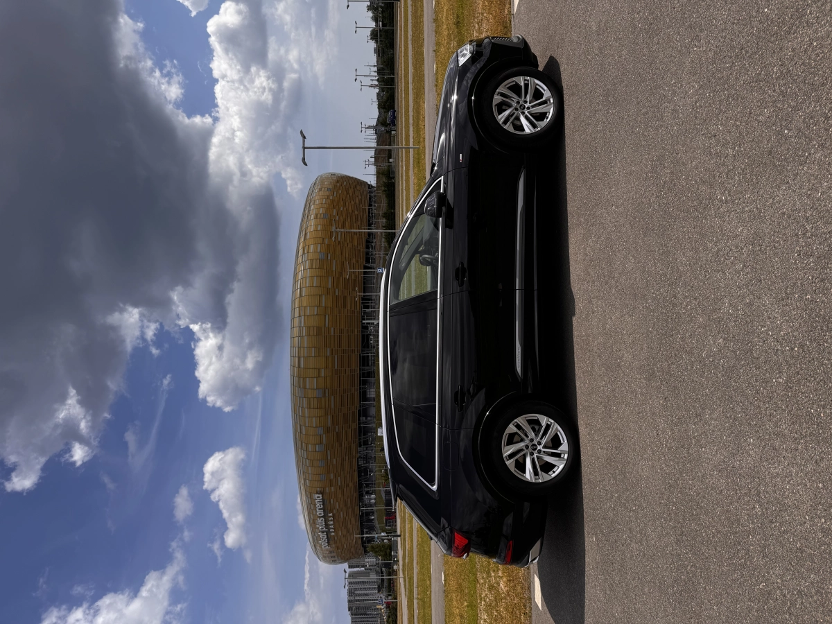 Audi Q7 S-line Auto Do Ślubu