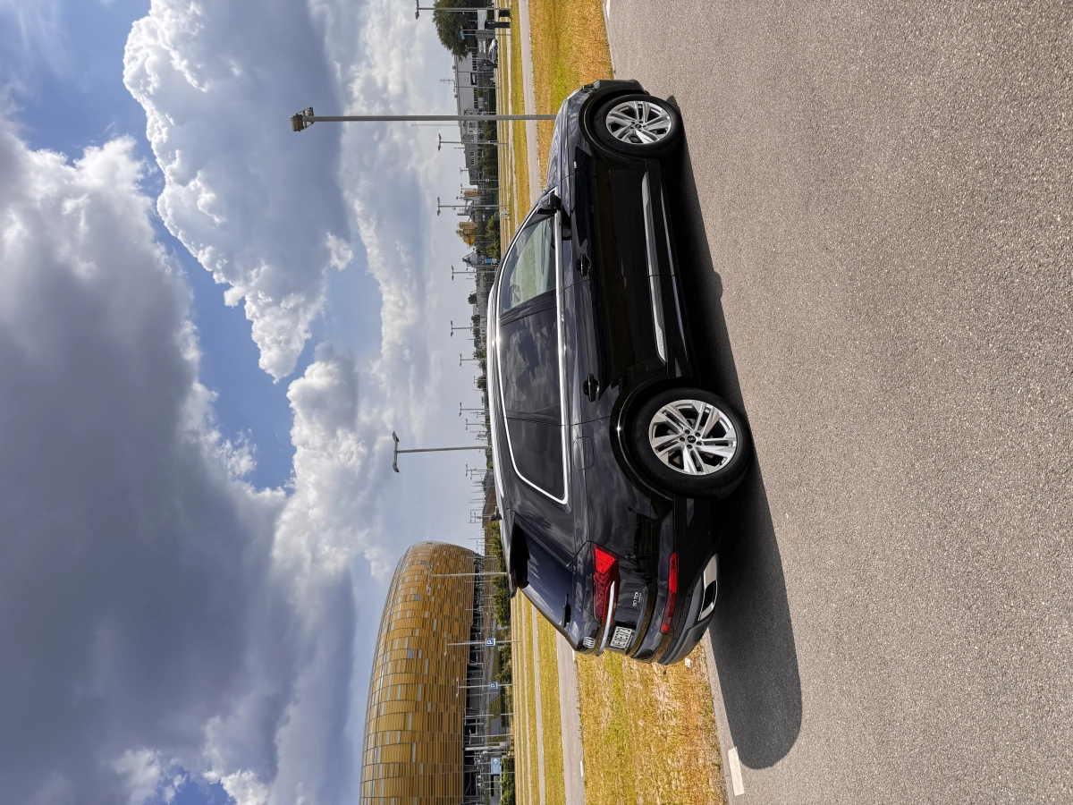 Audi Q7 S-line Auto Do Ślubu — Auto do ślubu — Nasielsk