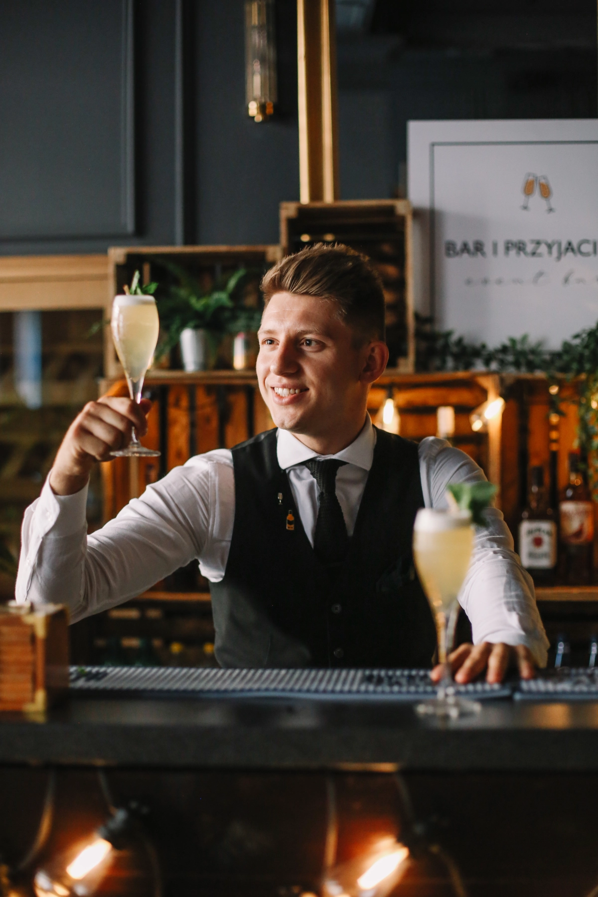 BAR I PRZYJACIELE — Barman na wesele — Toruń