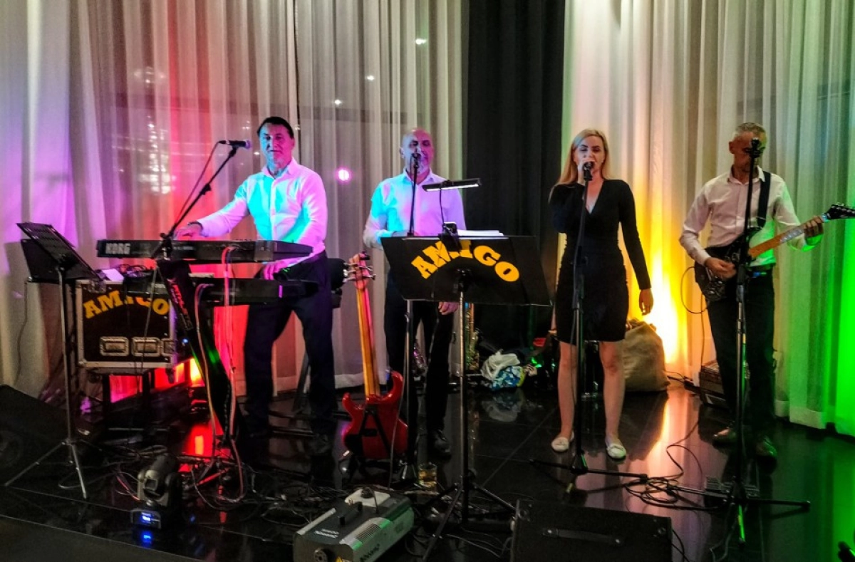AMIGO ZESPÓŁ MUZYCZNY NOWA SARZYNA — Zespół weselny — Nowa Sarzyna