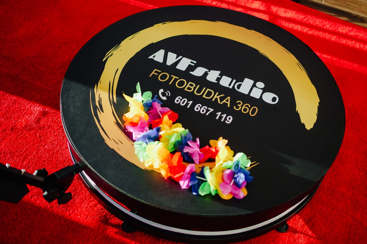FOTOBUDKA 360*VIP — Fotobudka na wesele — Jarocin