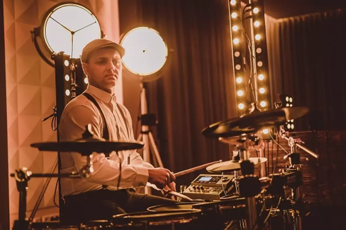 DJ Perkusista Łukasz Bekas