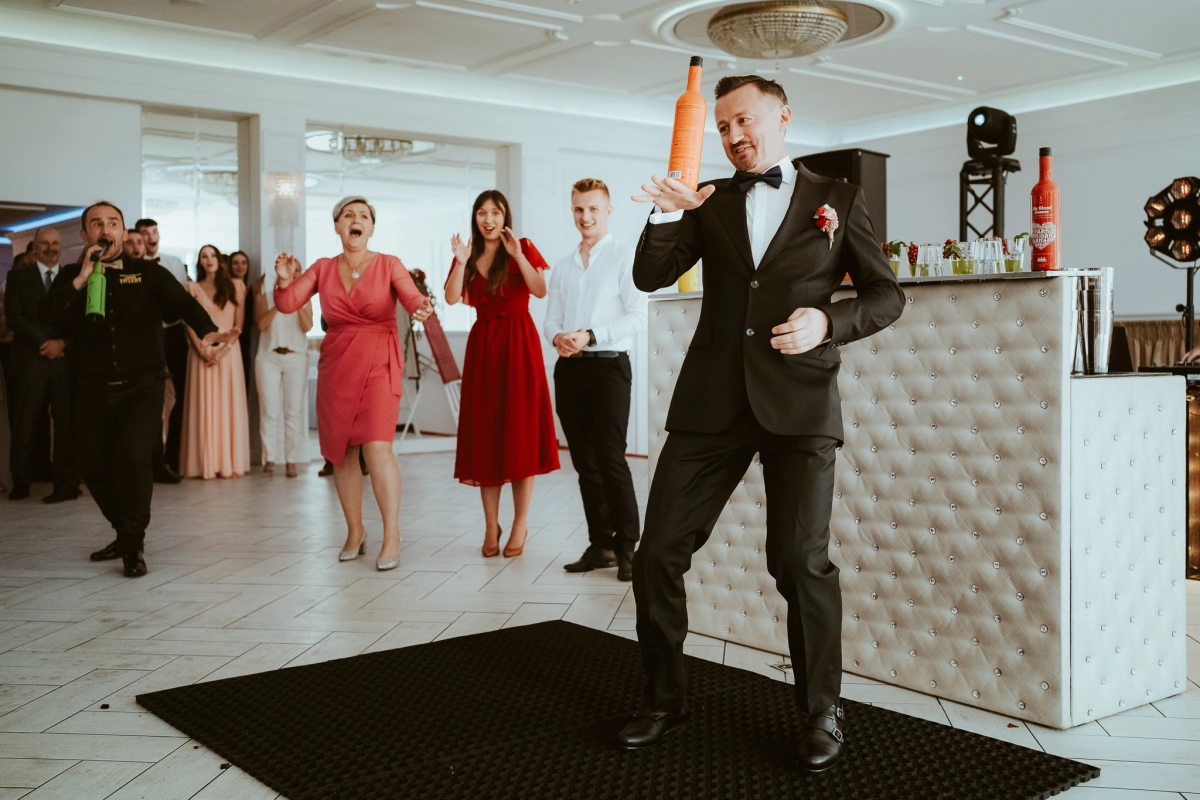Kuba Połomski | Naturalna Fotografia Ślubna